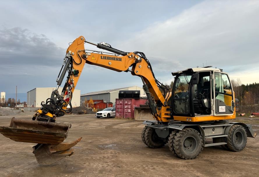 2015 Liebherr A 910 Compact